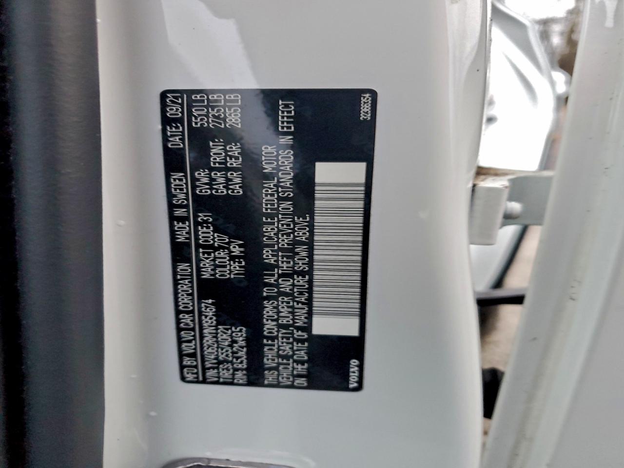 VOLVO XC60 B6 R-DESIGN