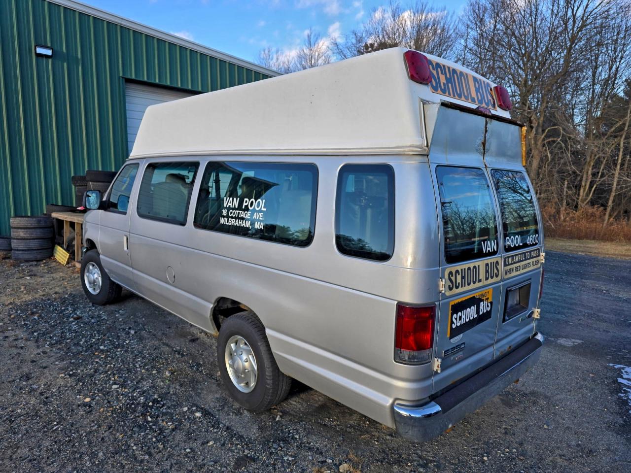 FORD ECONOLINE E250 VAN