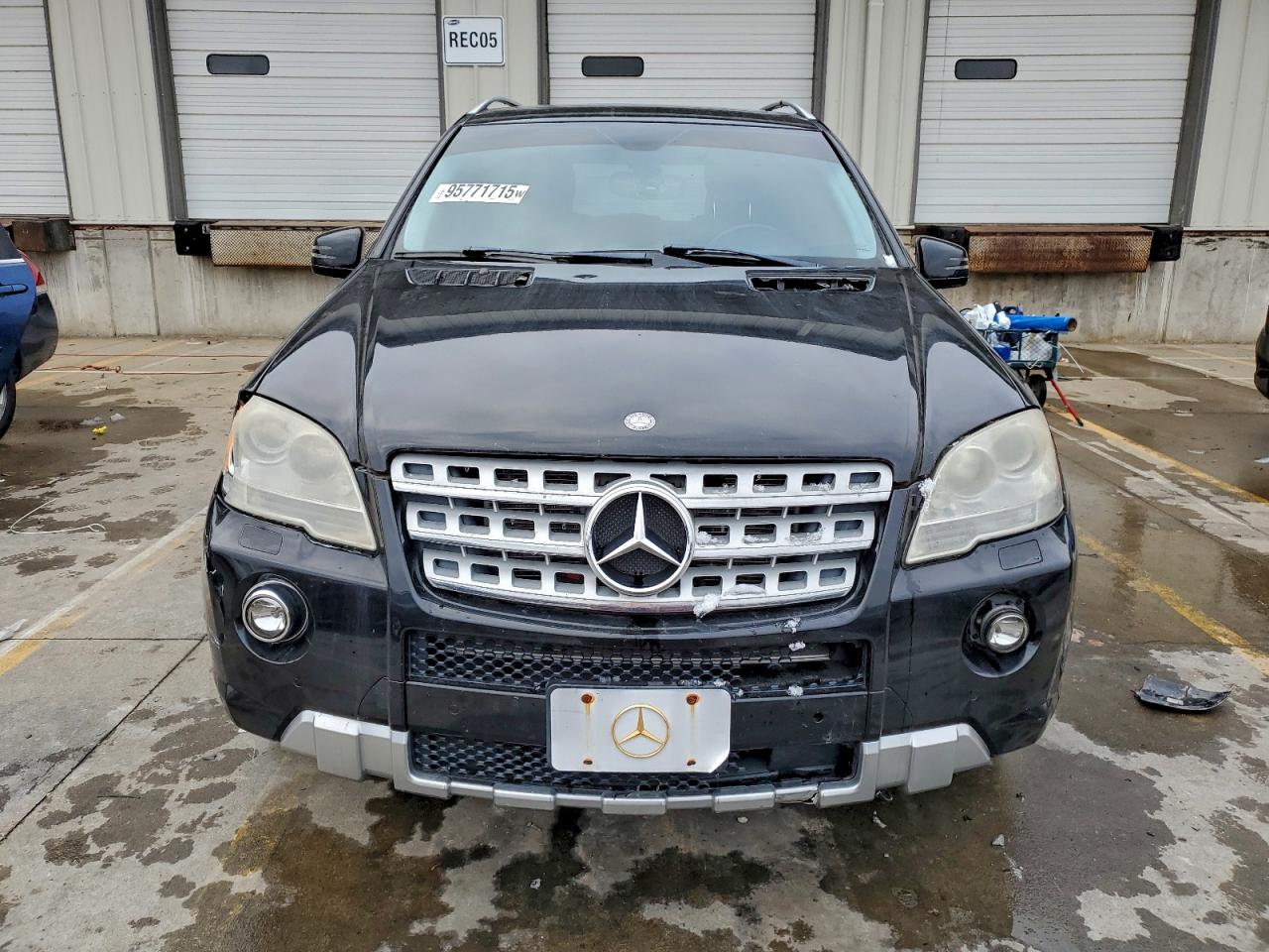 MERCEDES-BENZ M-CLASS 550 4MATIC