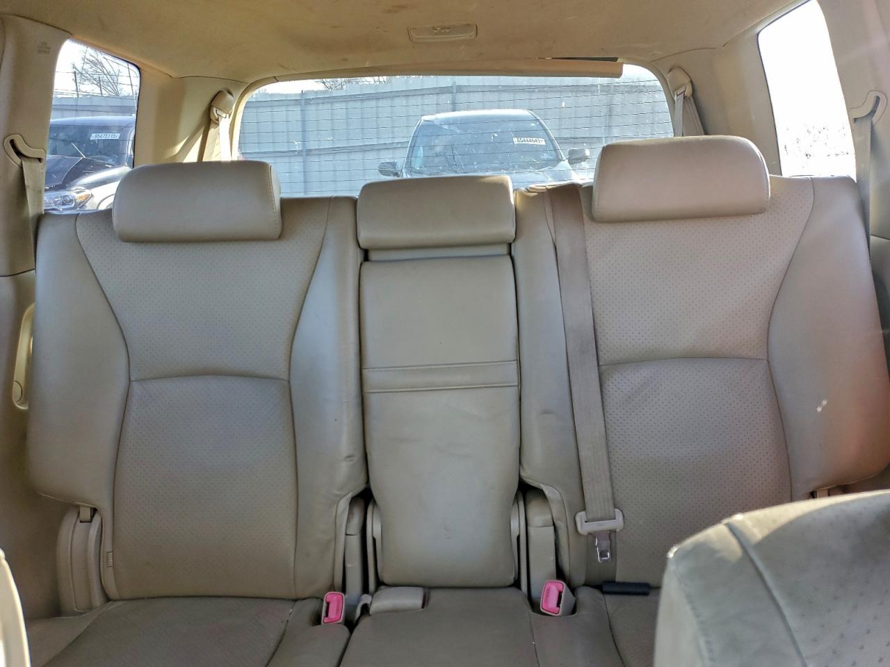 Lot #3305355318 2004 TOYOTA HIGHLANDER