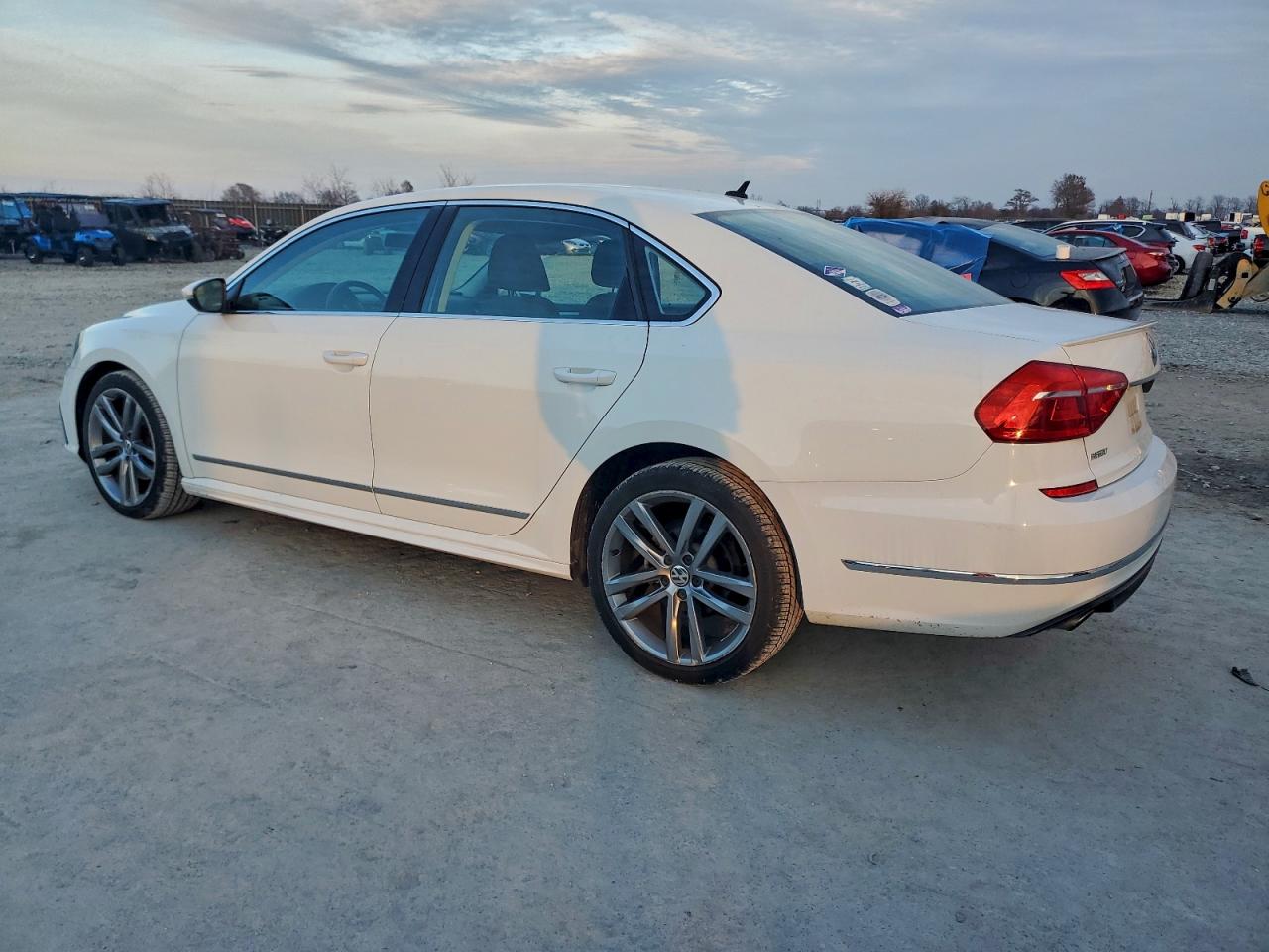 VOLKSWAGEN PASSAT S