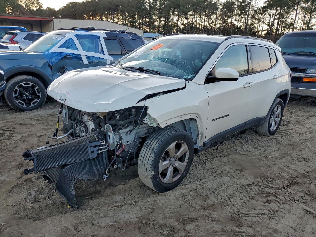 Lot #3315963086 2018 JEEP COMPASS LA