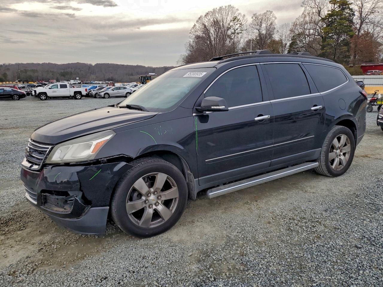 Lot #3309631072 2013 CHEVROLET TRAVERSE L