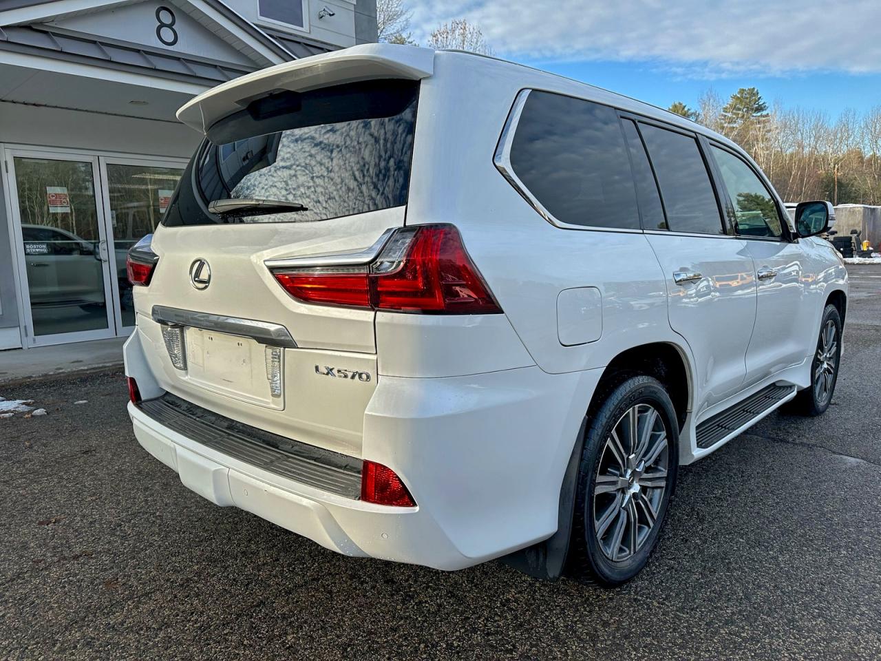 LEXUS LX 570