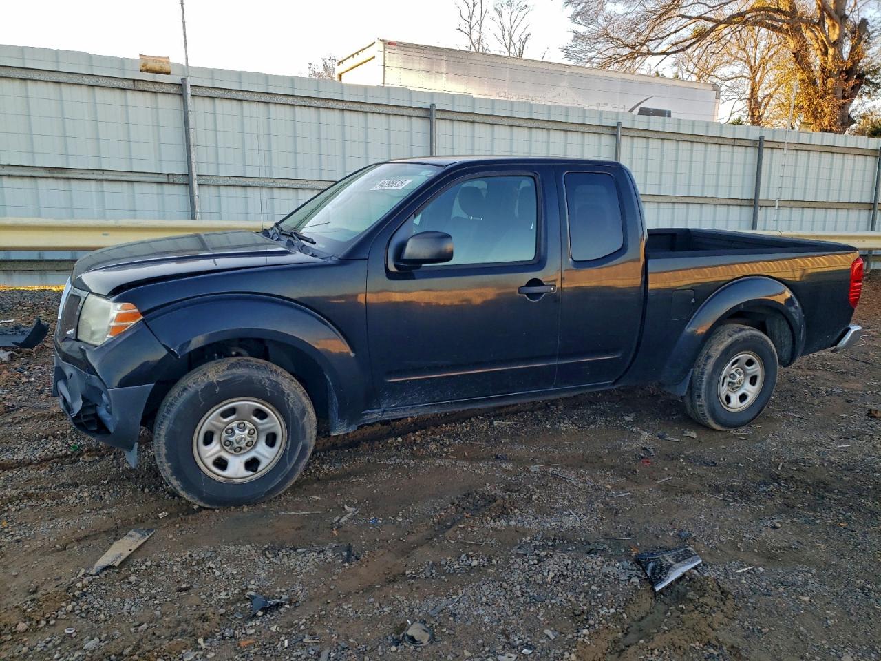 NISSAN FRONTIER S