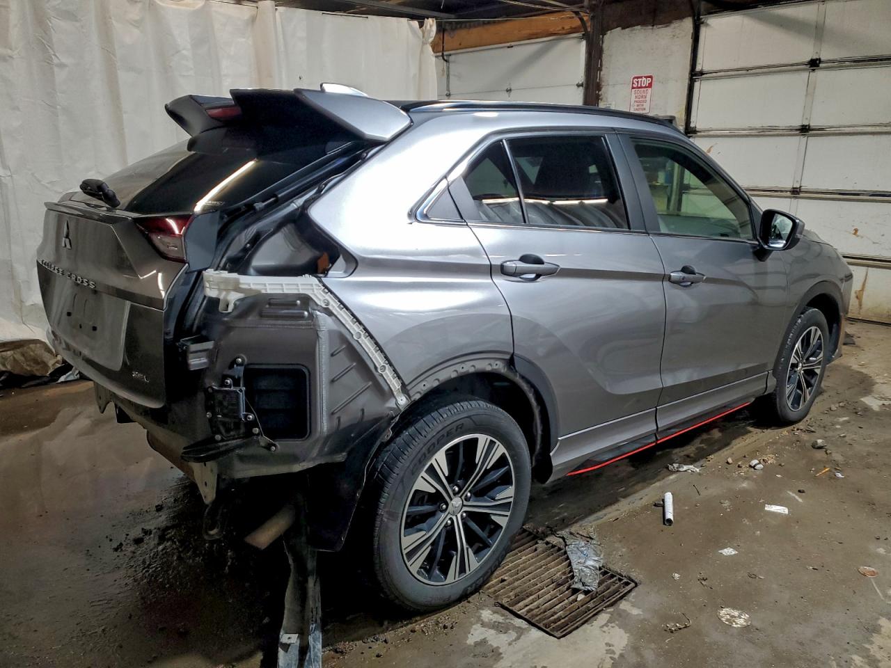 MITSUBISHI ECLIPSE SE