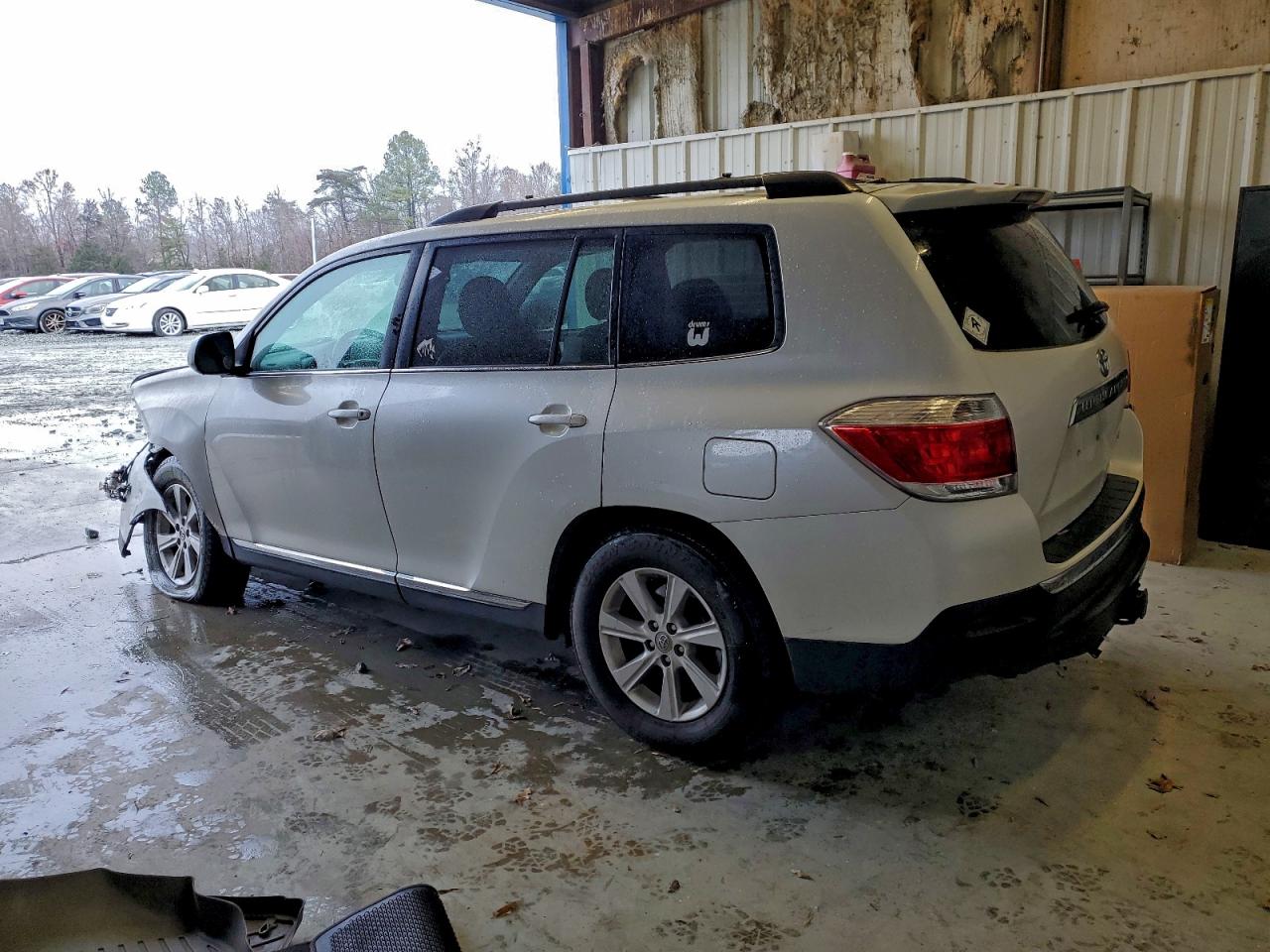 TOYOTA HIGHLANDER BASE