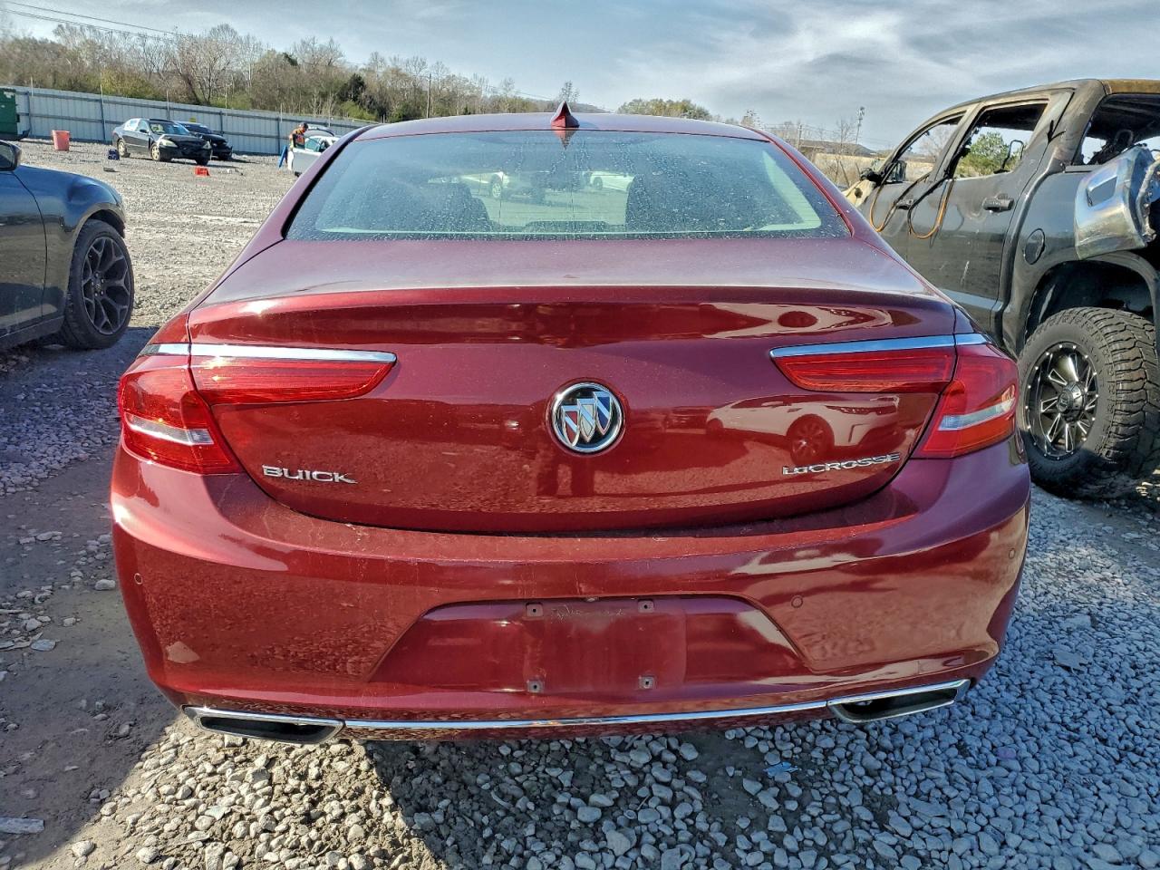 BUICK LACROSSE ESSENCE