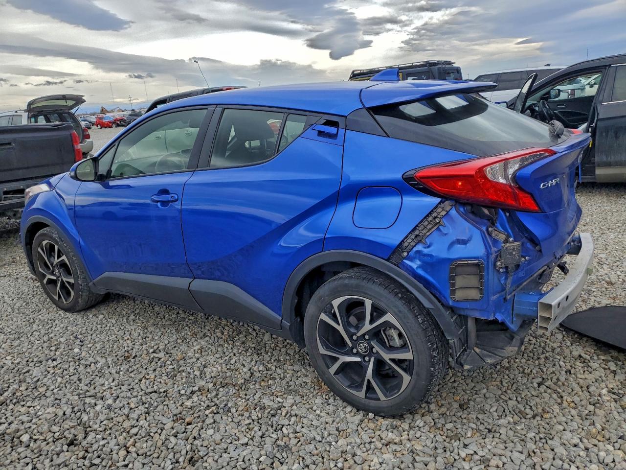 TOYOTA C-HR XLE