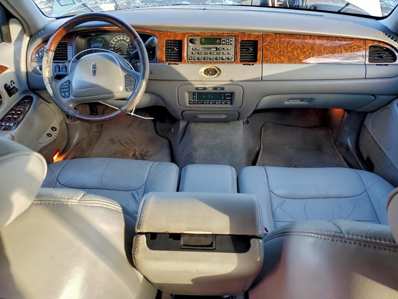2001 LINCOLN TOWN CAR C #3317704092