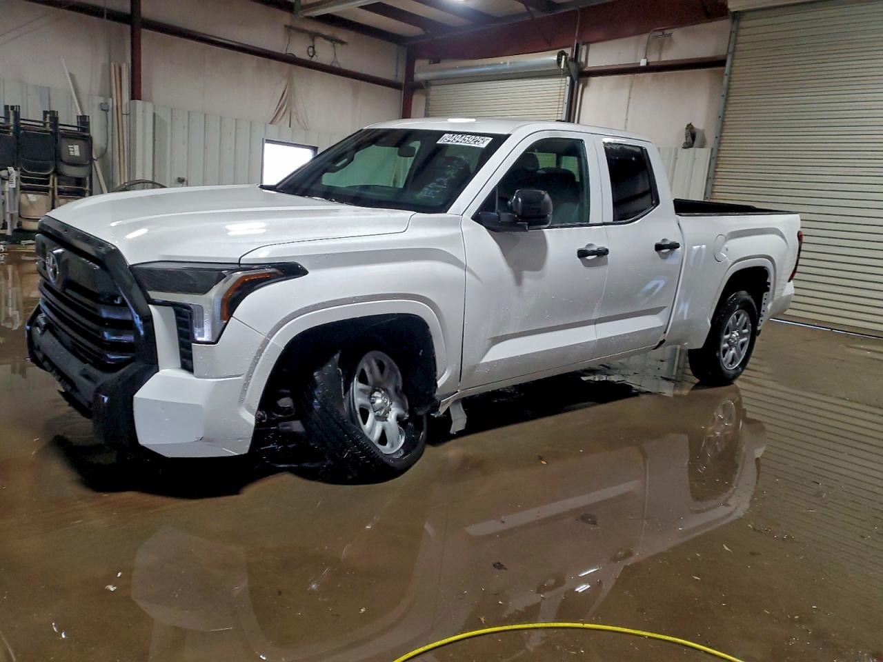 TOYOTA TUNDRA DOUBLE CAB SR