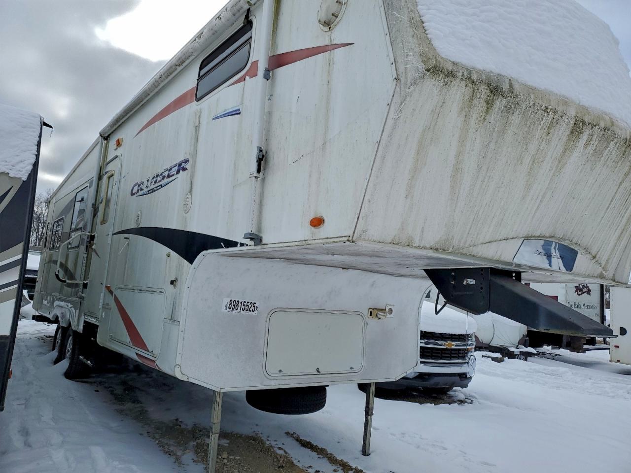 Lot #3302703017 2010 CRUS CRUISER