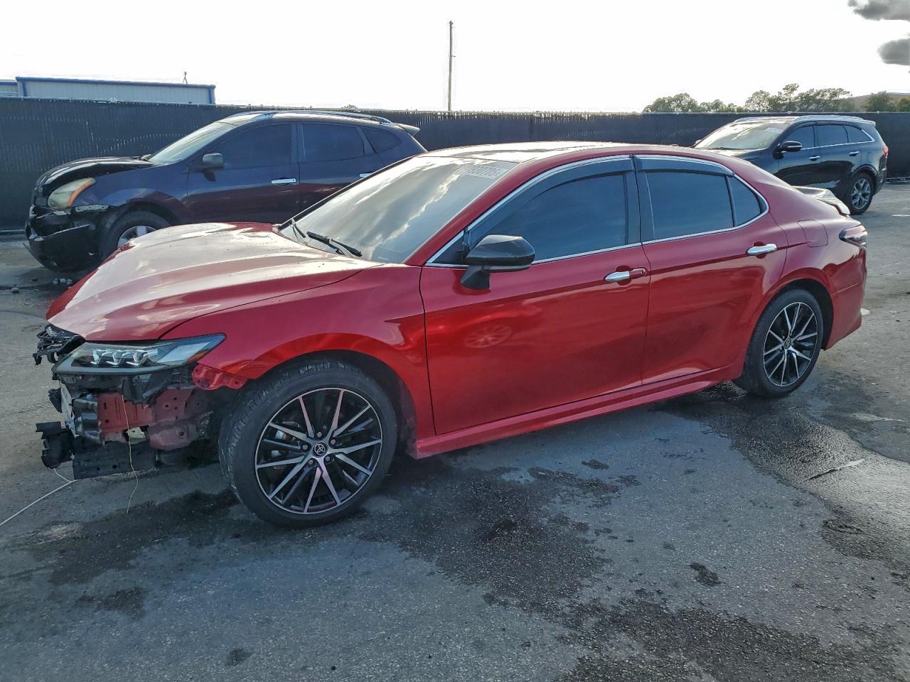 TOYOTA CAMRY SE NIGHT SHADE