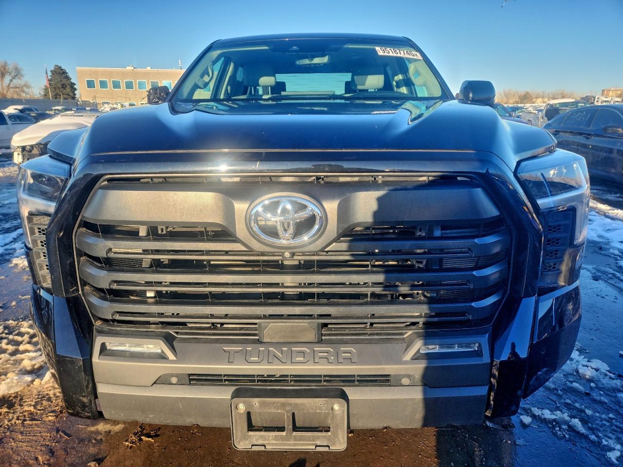 TOYOTA TUNDRA CREWMAX SR