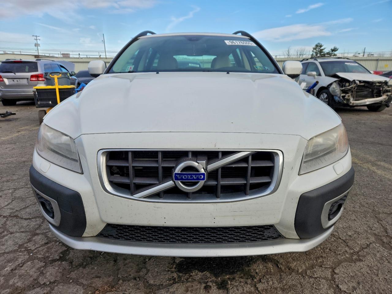 VOLVO XC70 3.2