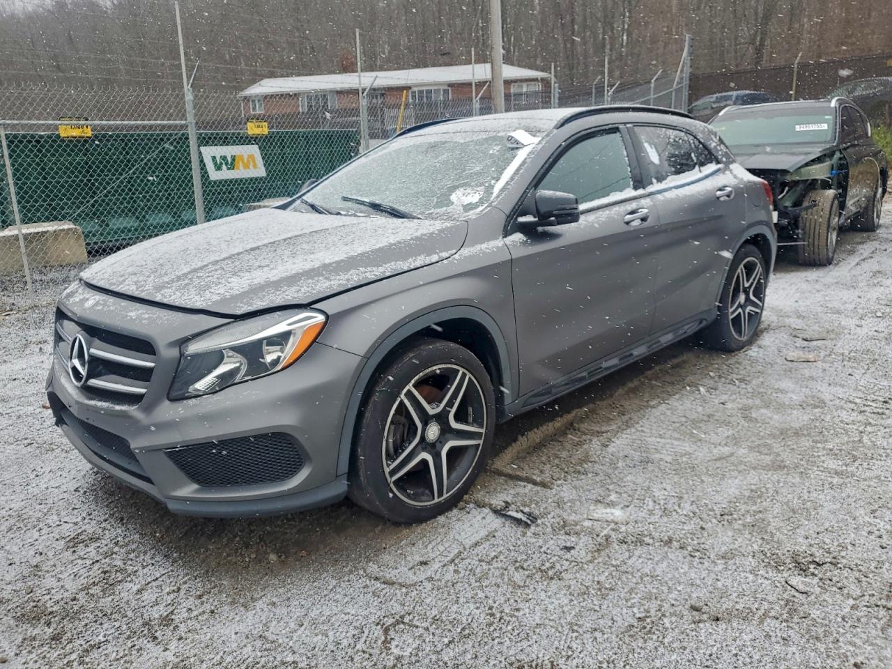 MERCEDES-BENZ GLA-CLASS 250 4MATIC