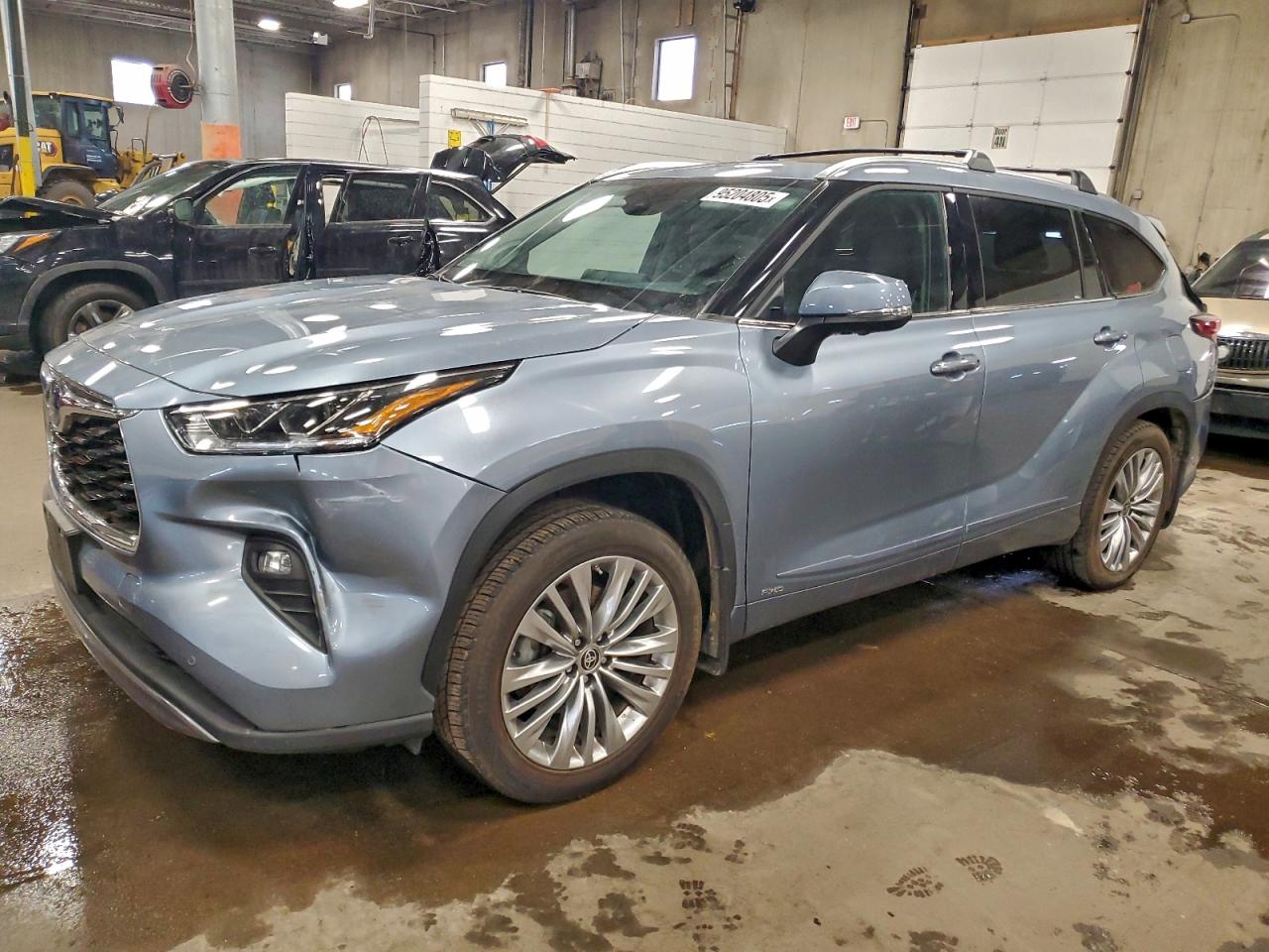 TOYOTA HIGHLANDER HYBRID LIMITED