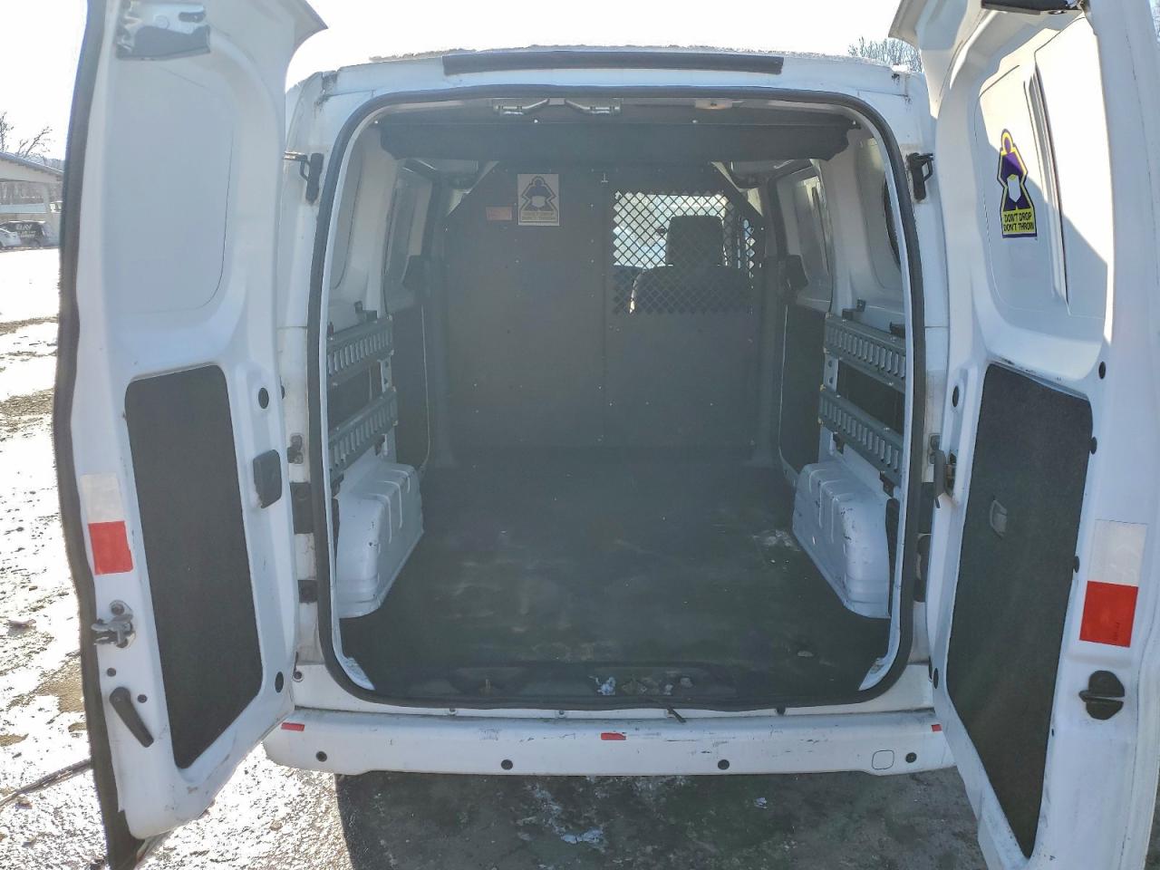 Lot #3317704103 2019 NISSAN NV200