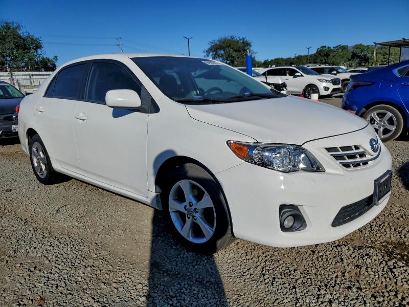 2013 TOYOTA COROLLA BA #3305650743