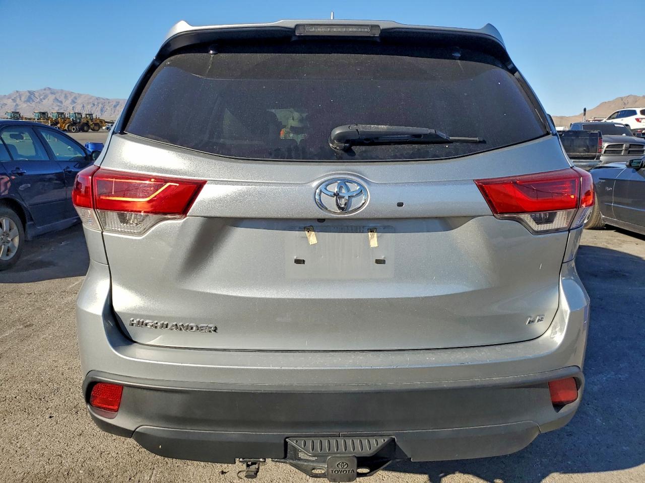 TOYOTA HIGHLANDER LE