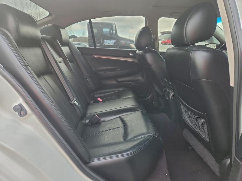 2012 INFINITI G37 #3318890931