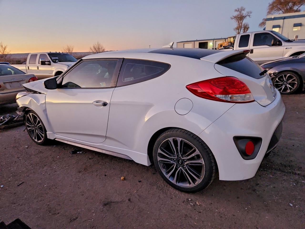 HYUNDAI VELOSTER TURBO