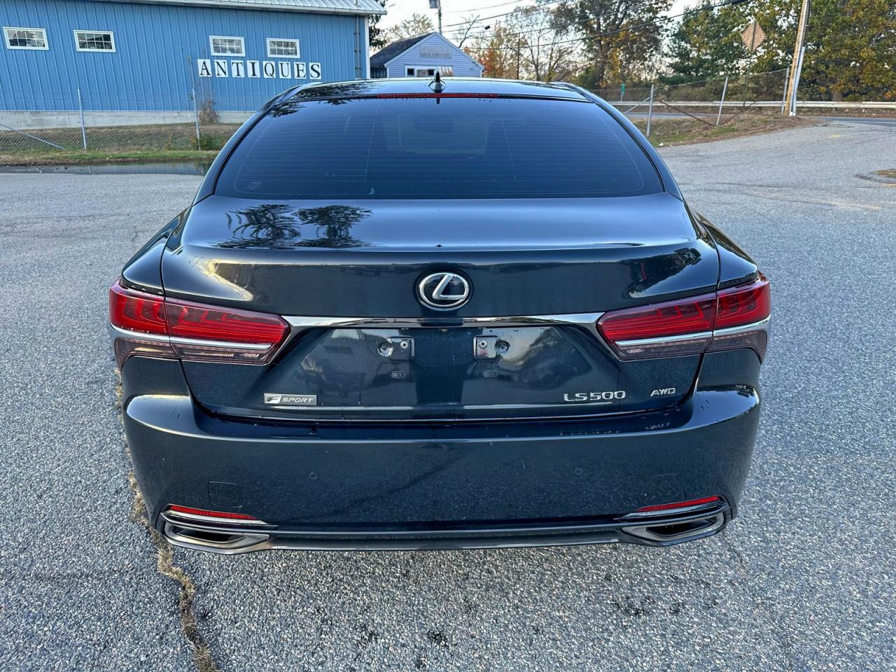 LEXUS LS 500 BASE