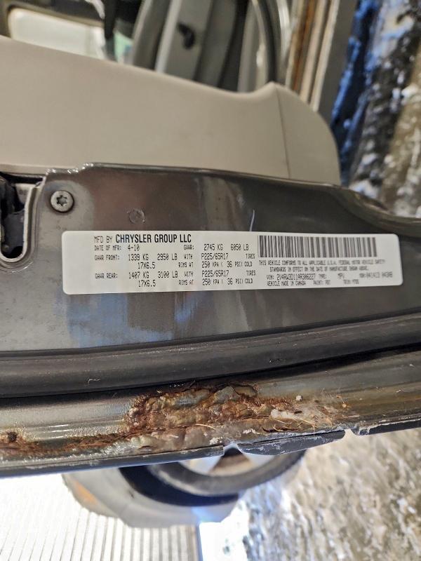 2010 VOLKSWAGEN ROUTAN #3305576117