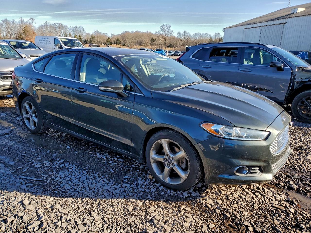 FORD FUSION SE