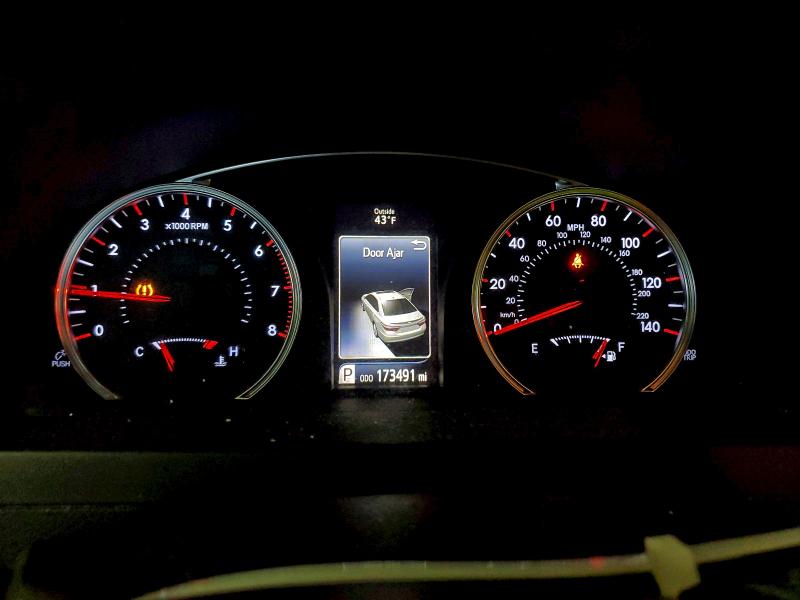 2016 TOYOTA CAMRY LE #3309439978