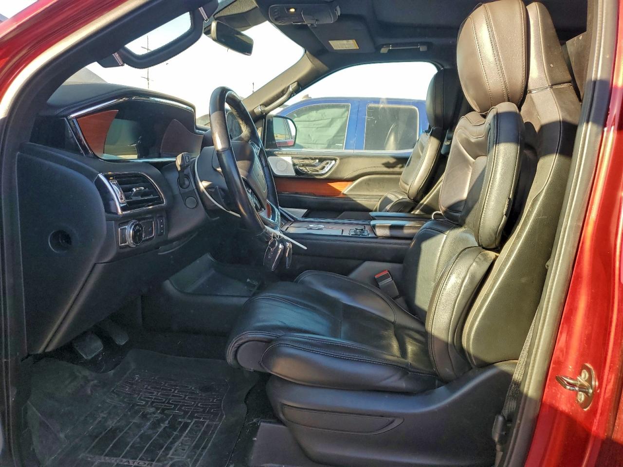 LINCOLN NAVIGATOR RESERVE