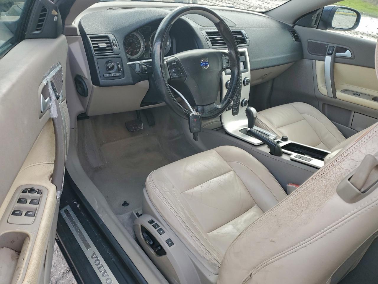 Lot #3317755099 2012 VOLVO C70