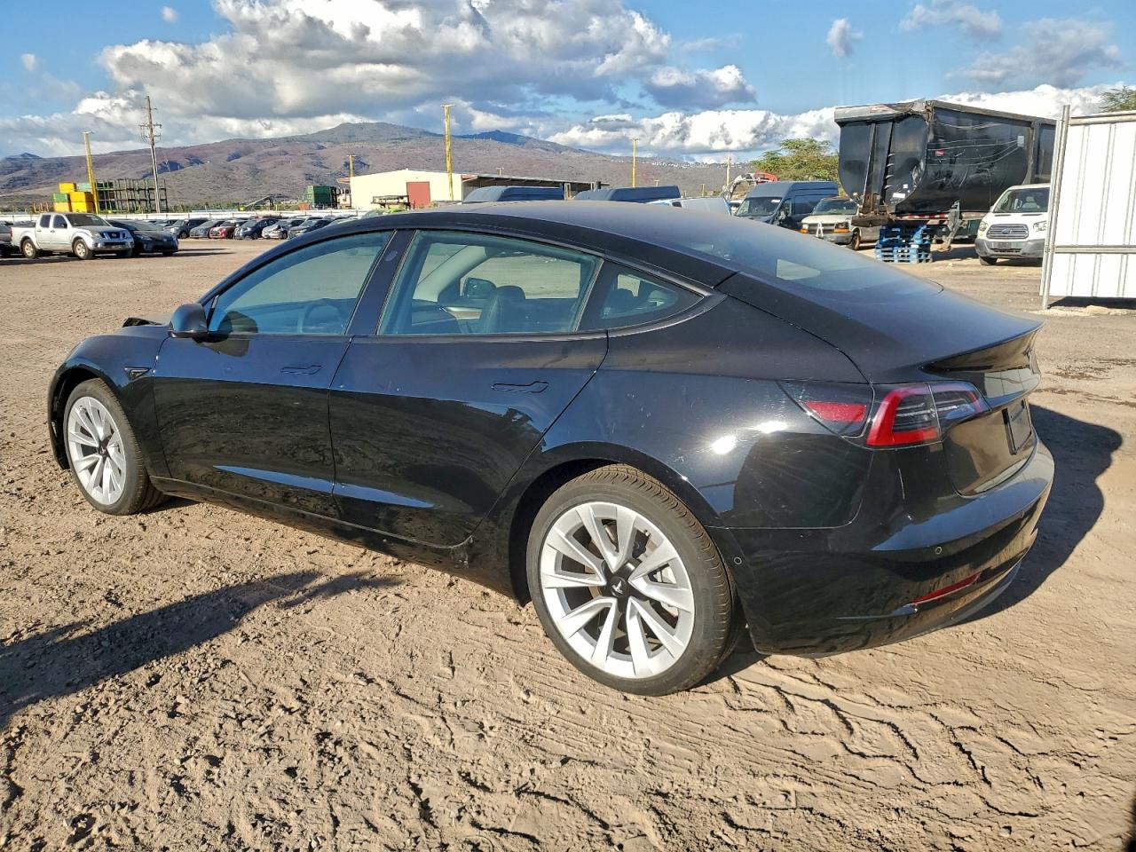 Lot #3305851274 2022 TESLA MODEL 3