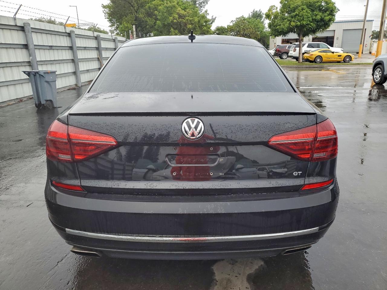 Lot #3310381956 2018 VOLKSWAGEN PASSAT GT