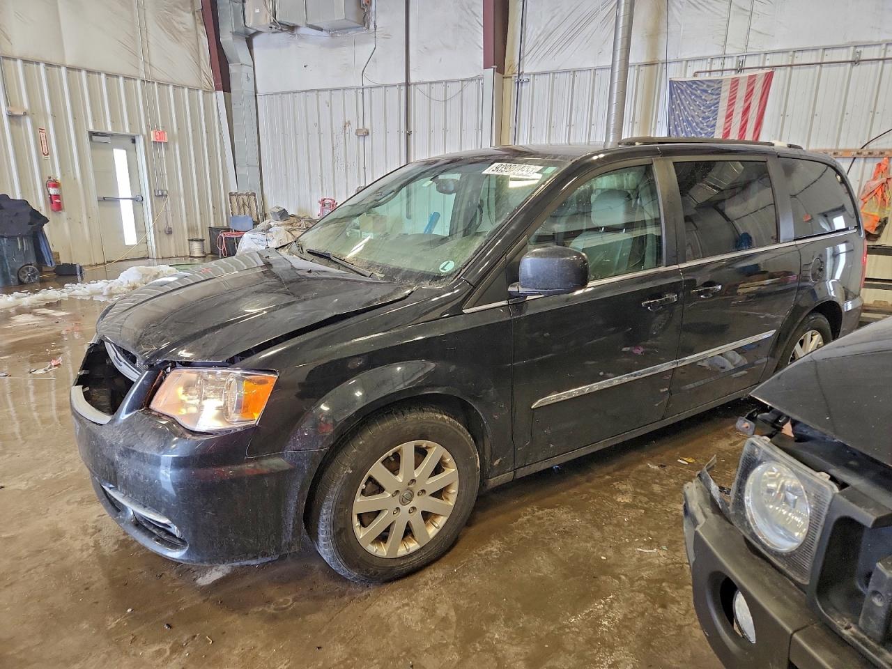 CHRYSLER TOWN & COUNTRY TOURING