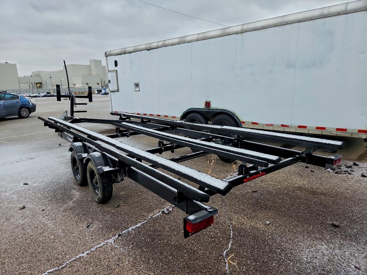 Lot #3311558276 2017 YACHT CLUB PTB2543T B