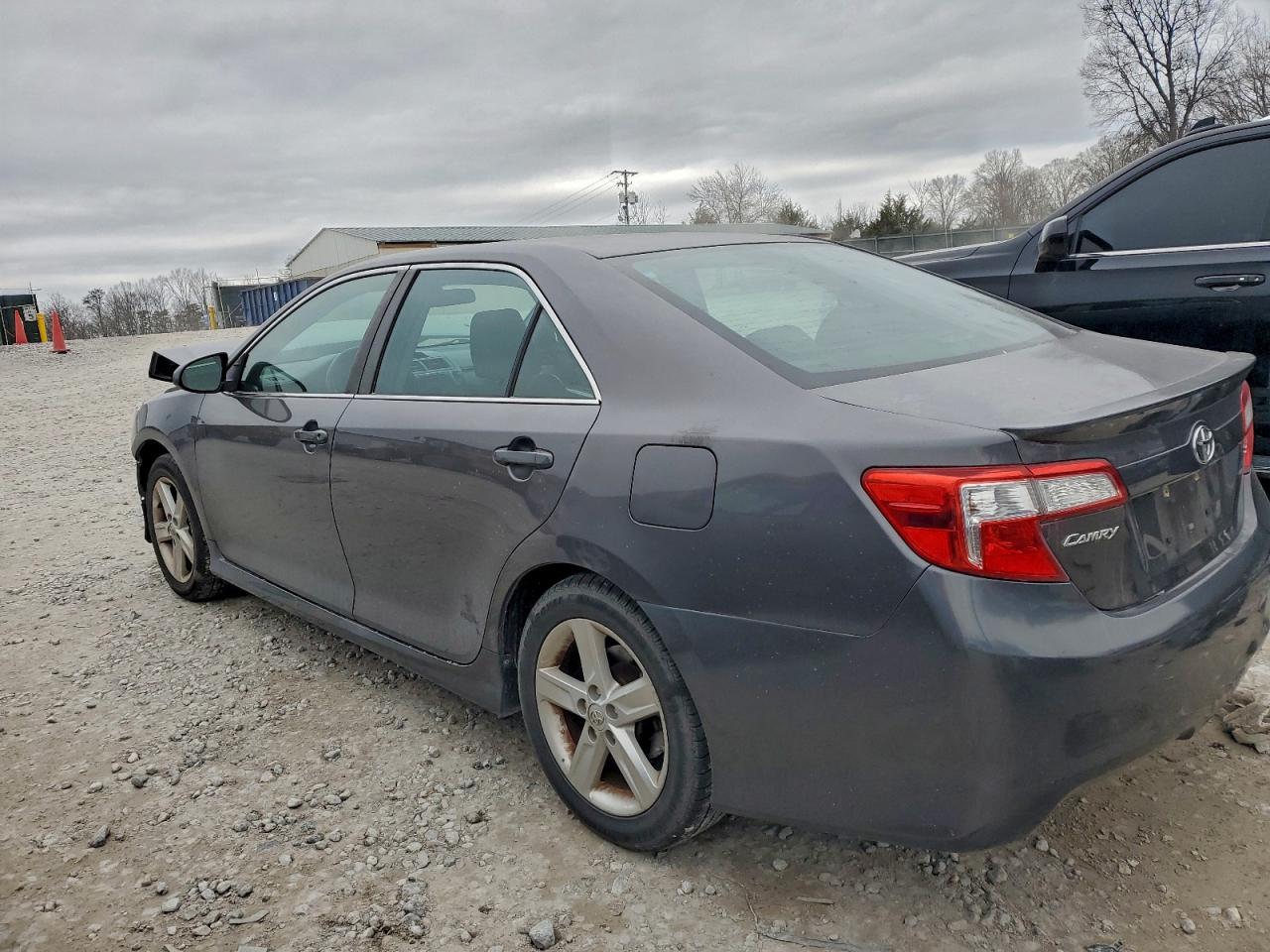 TOYOTA CAMRY L