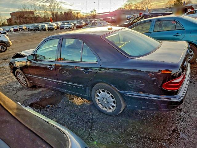 2001 MERCEDES-BENZ E 320 4MAT #3304515507