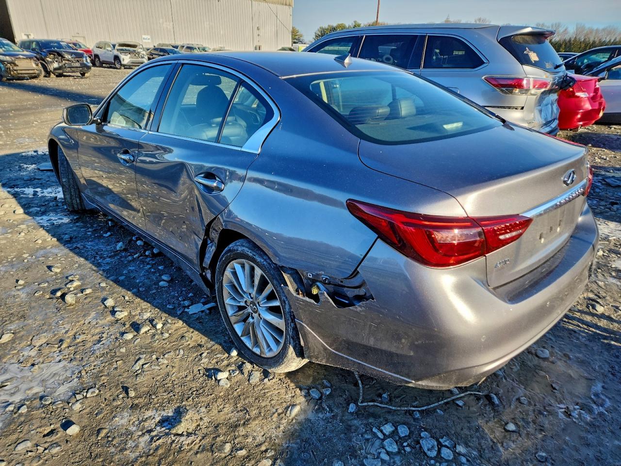 INFINITI Q50 LUXE