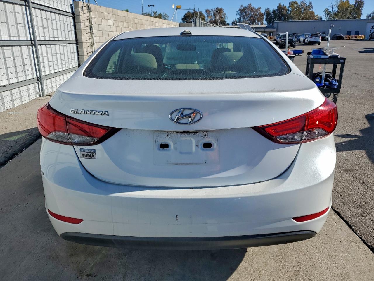 HYUNDAI ELANTRA SE