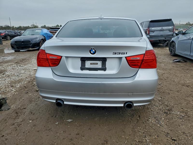 2011 BMW 335 XI #3303845516