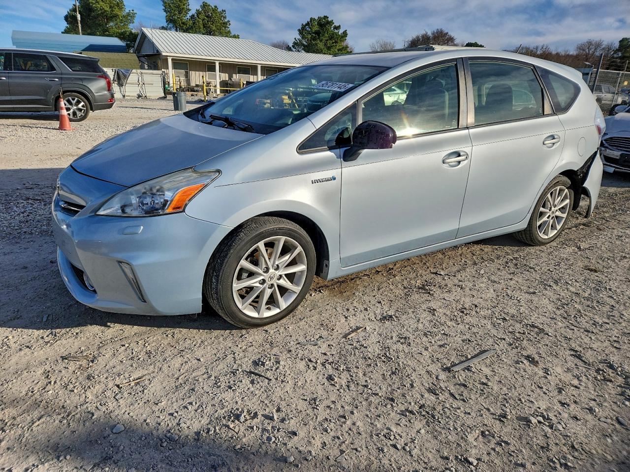 TOYOTA PRIUS V