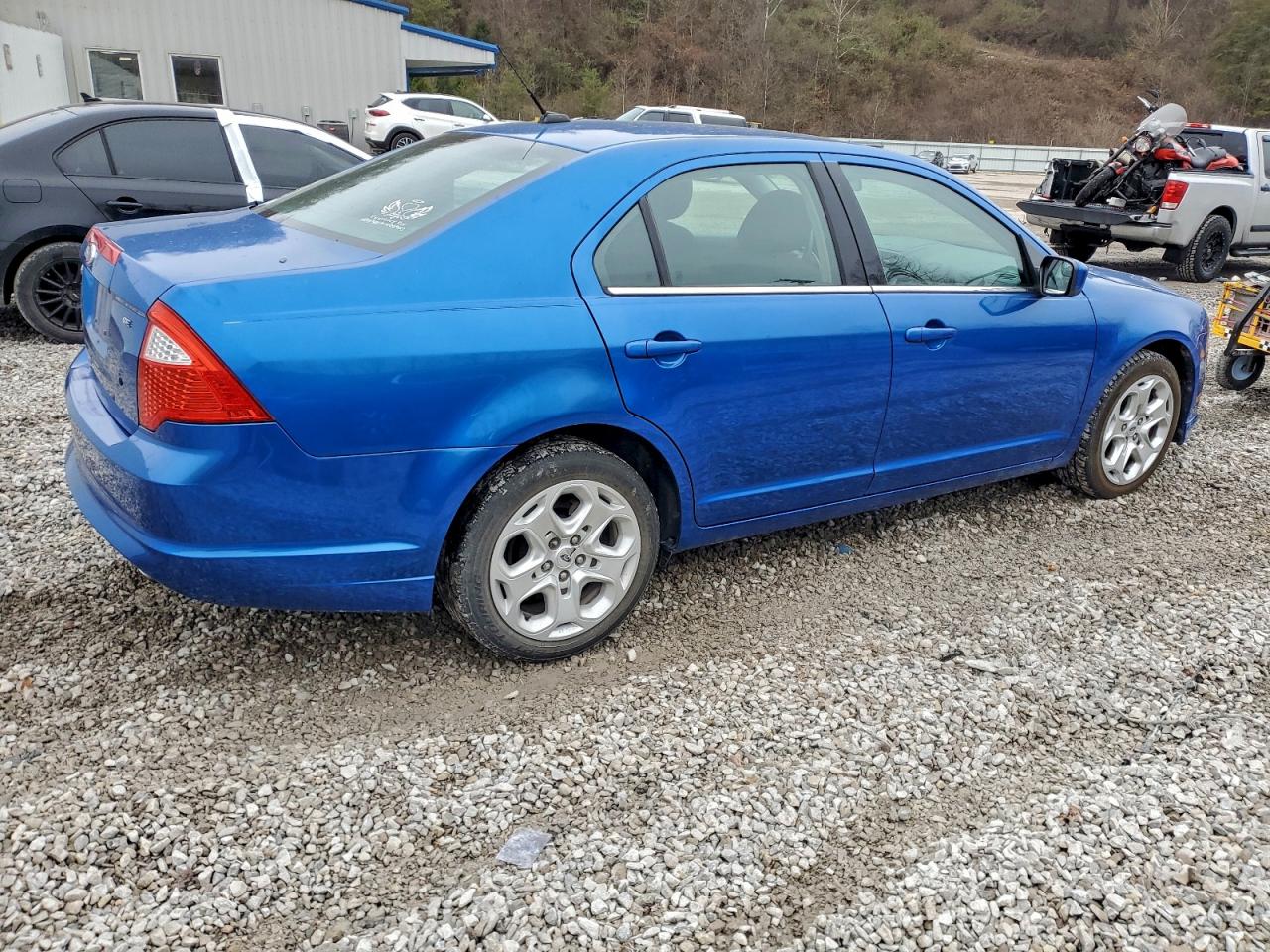 FORD FUSION SE