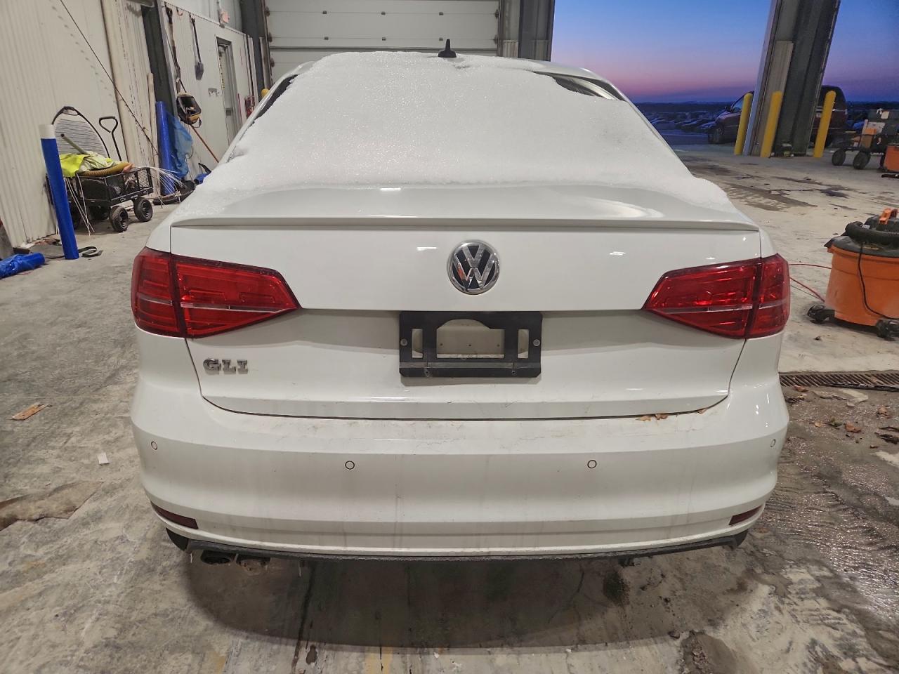 VOLKSWAGEN JETTA GLI