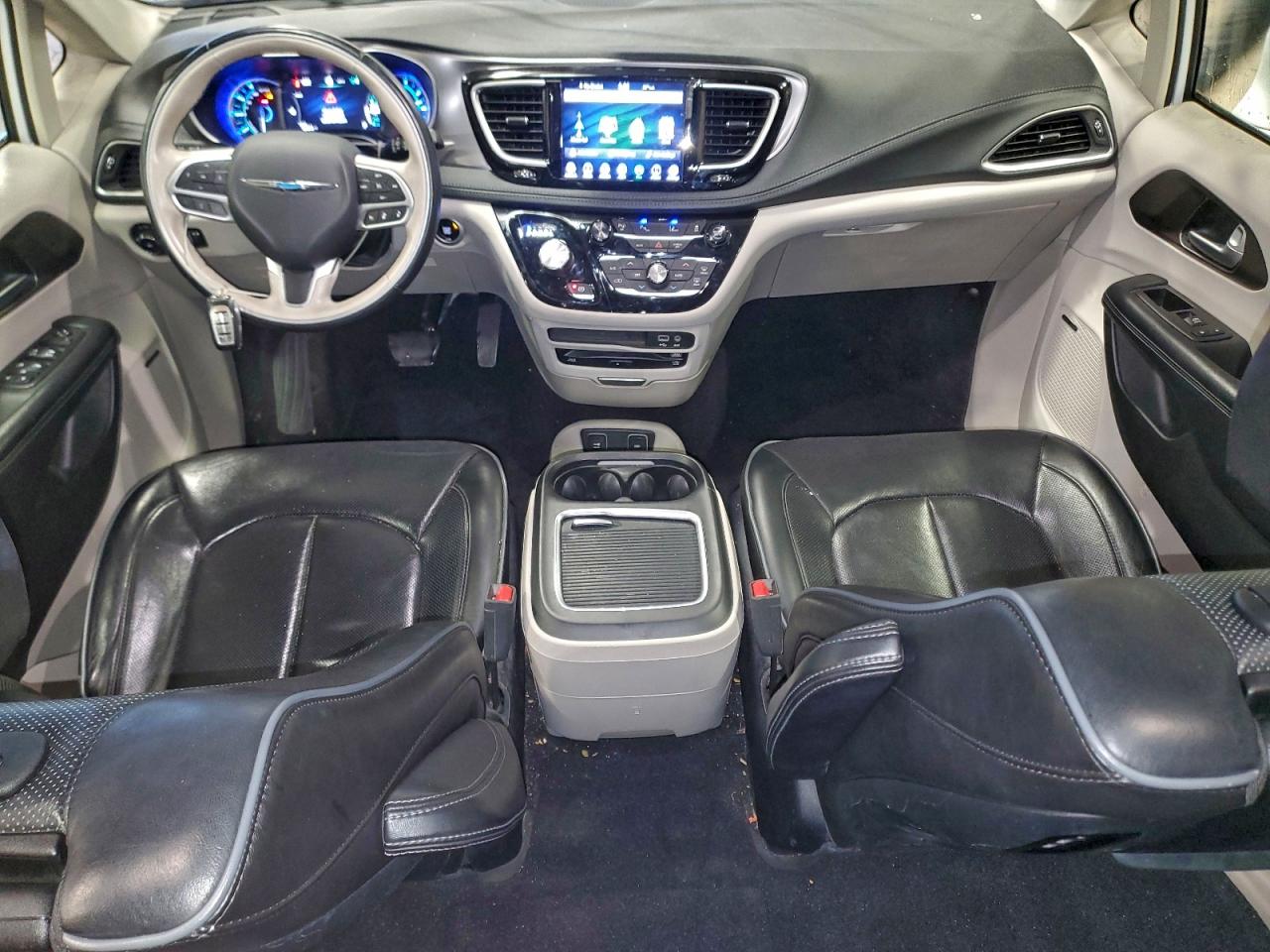 CHRYSLER PACIFICA HYBRID LIMITED