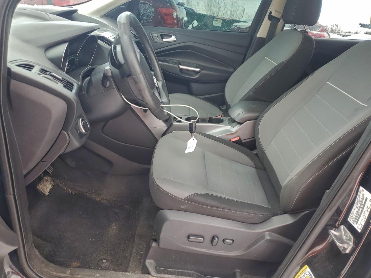 FORD ESCAPE SE