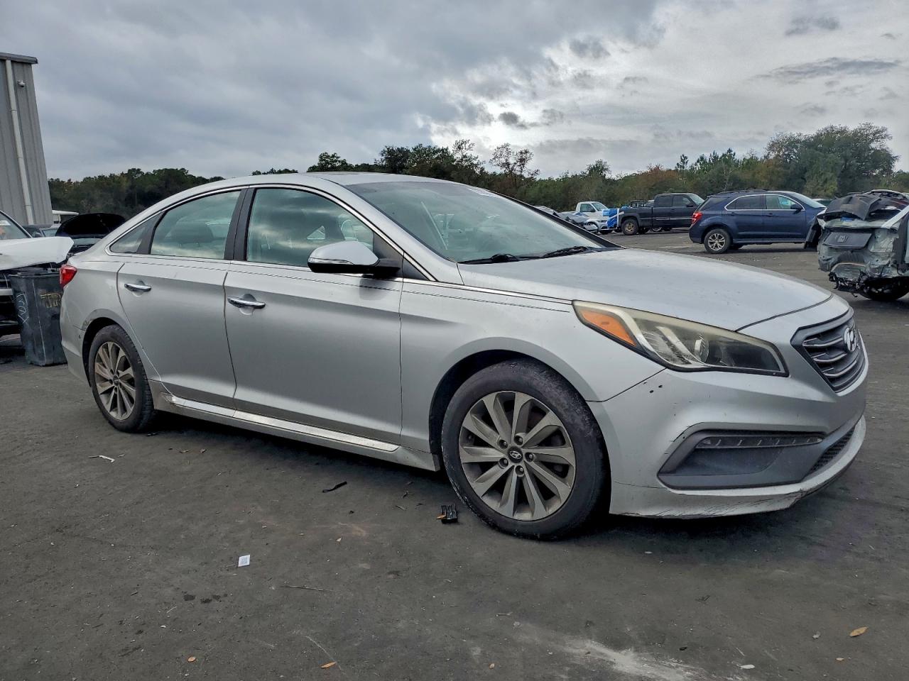 HYUNDAI SONATA SPORT
