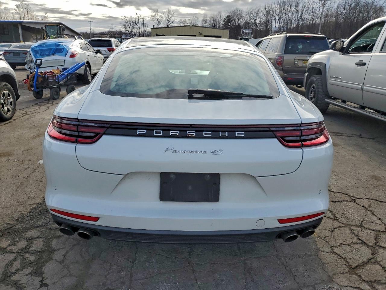 PORSCHE PANAMERA 4S