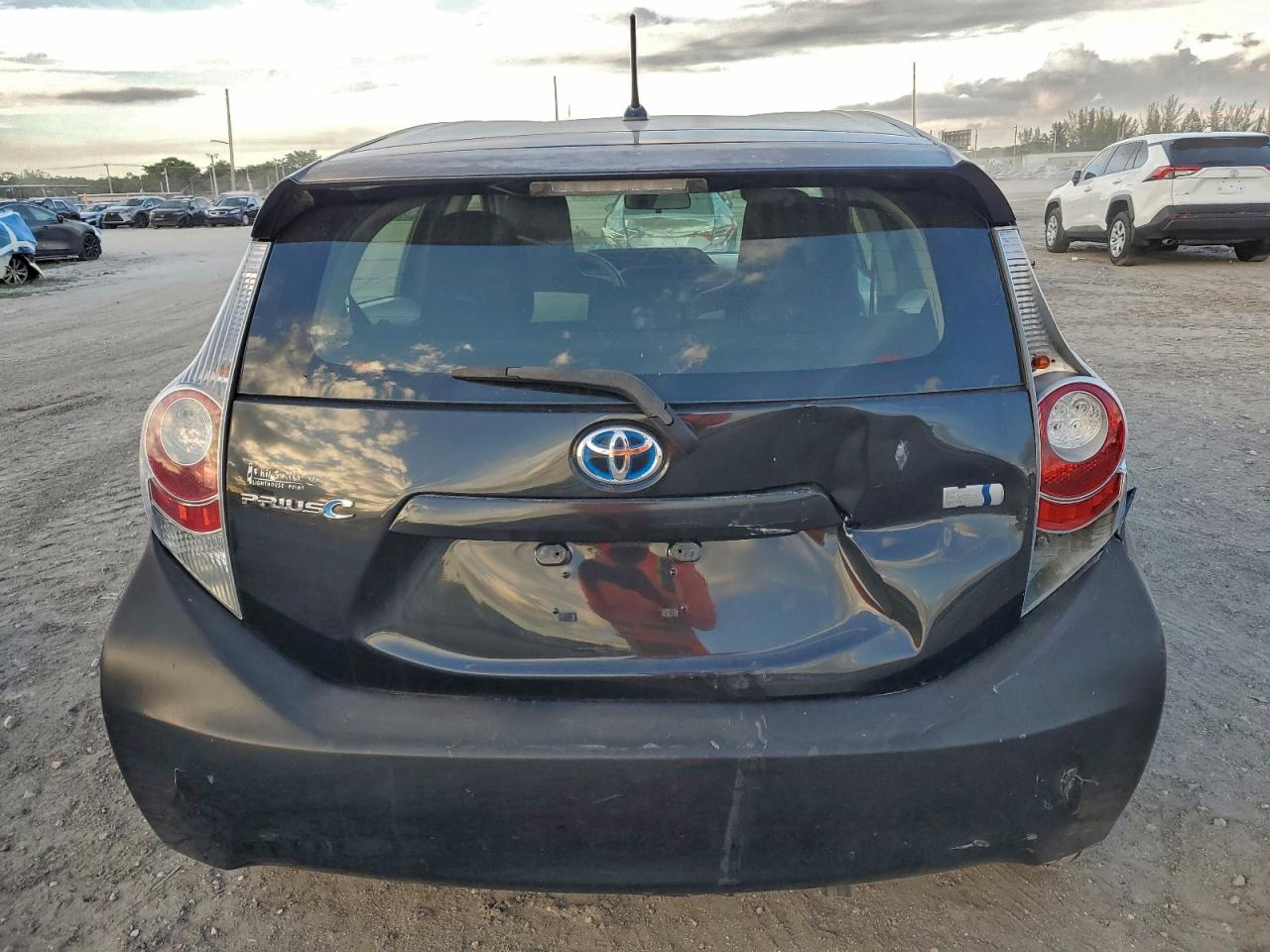 Lot #3311502276 2014 TOYOTA PRIUS C