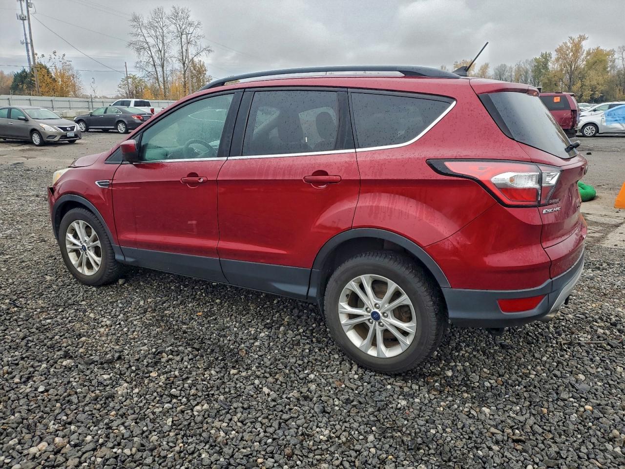 FORD ESCAPE SE